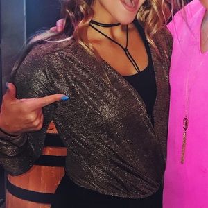 Stylish brown/tan v-neck